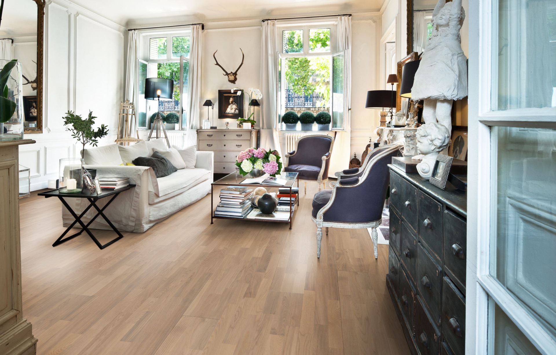 Паркетная доска Kahrs Песочная Дуб Сорренто Sorrento 153N38EK0VKW240 Variation 2423×200×15 фото в интерьере